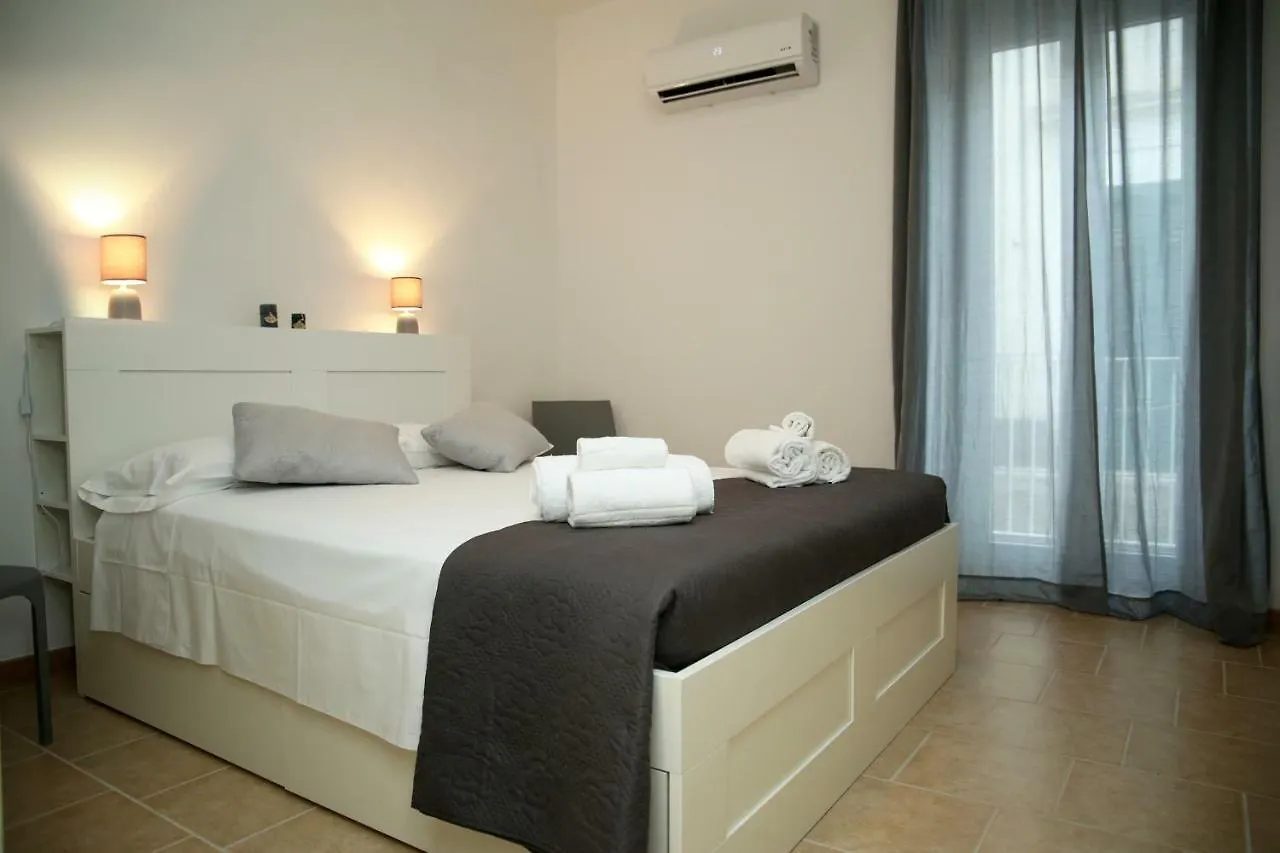 Izzhome Blue Ragusa